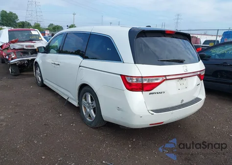 2012 Honda Odyssey Touring/Touring Elite z USA, uszkodzony, nr VIN 5FNRL5H95CB106237